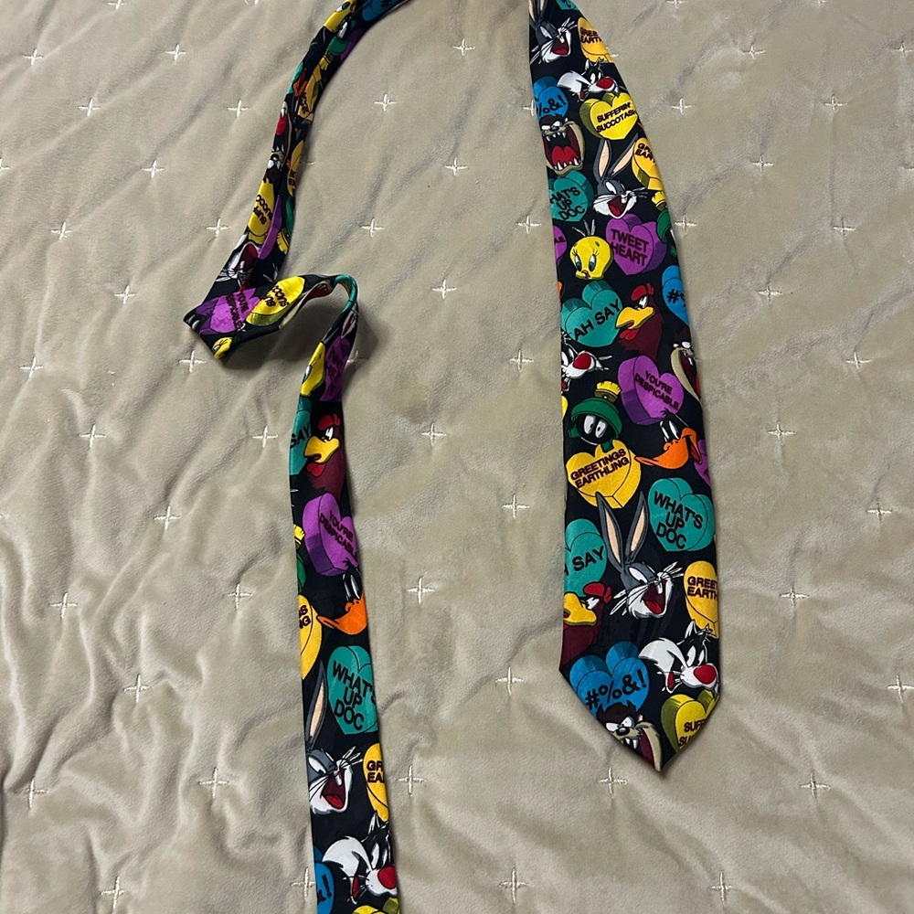 Warner Bros. Looney Tunes Black and Yellow Necktie